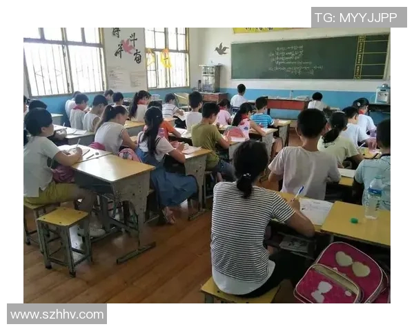 足球巨星的一天：从晨跑到比赛场，揭秘他们的日常训练与生活点滴